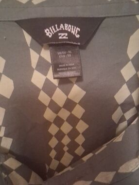 Billabong OliveShirt with Cream Checkerboard Pattern W Chest Pocket Xl